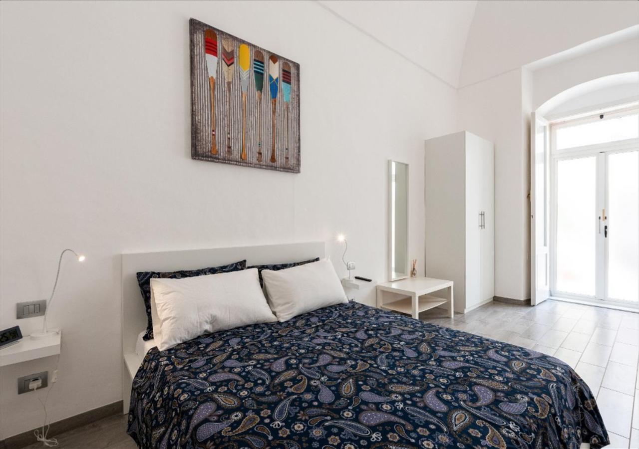 B&B 20 Archi Monopoli Exterior photo